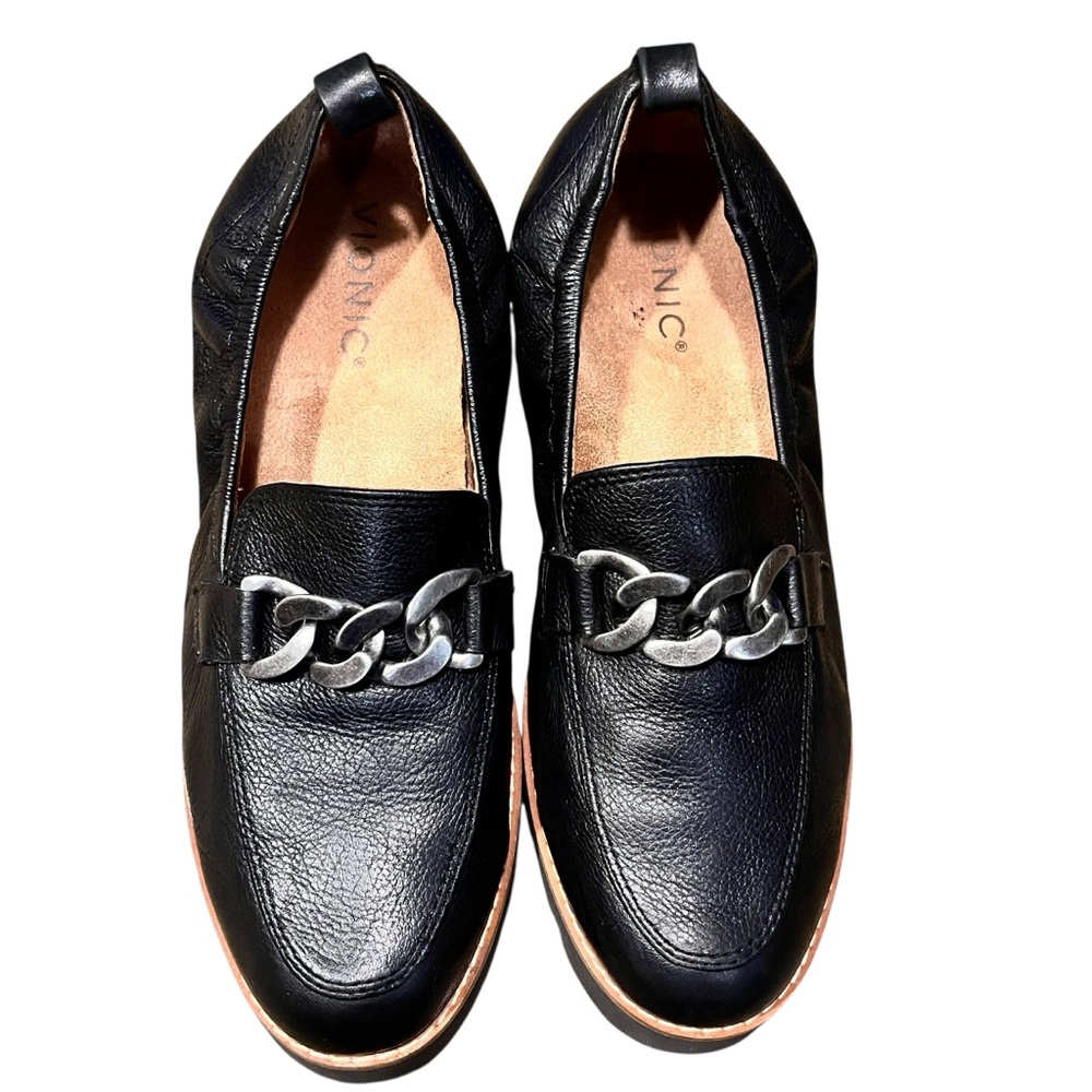 Vionic Charm Cynthia Lug Sole Slip Black Loafers Leather Womens 7.5